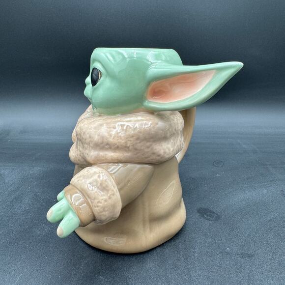 Star Wars Yoda Mug - Picture 2 of 8